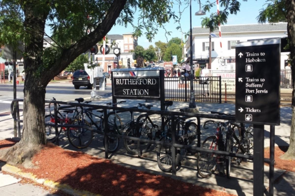 East Rutherford / Rutherford Station